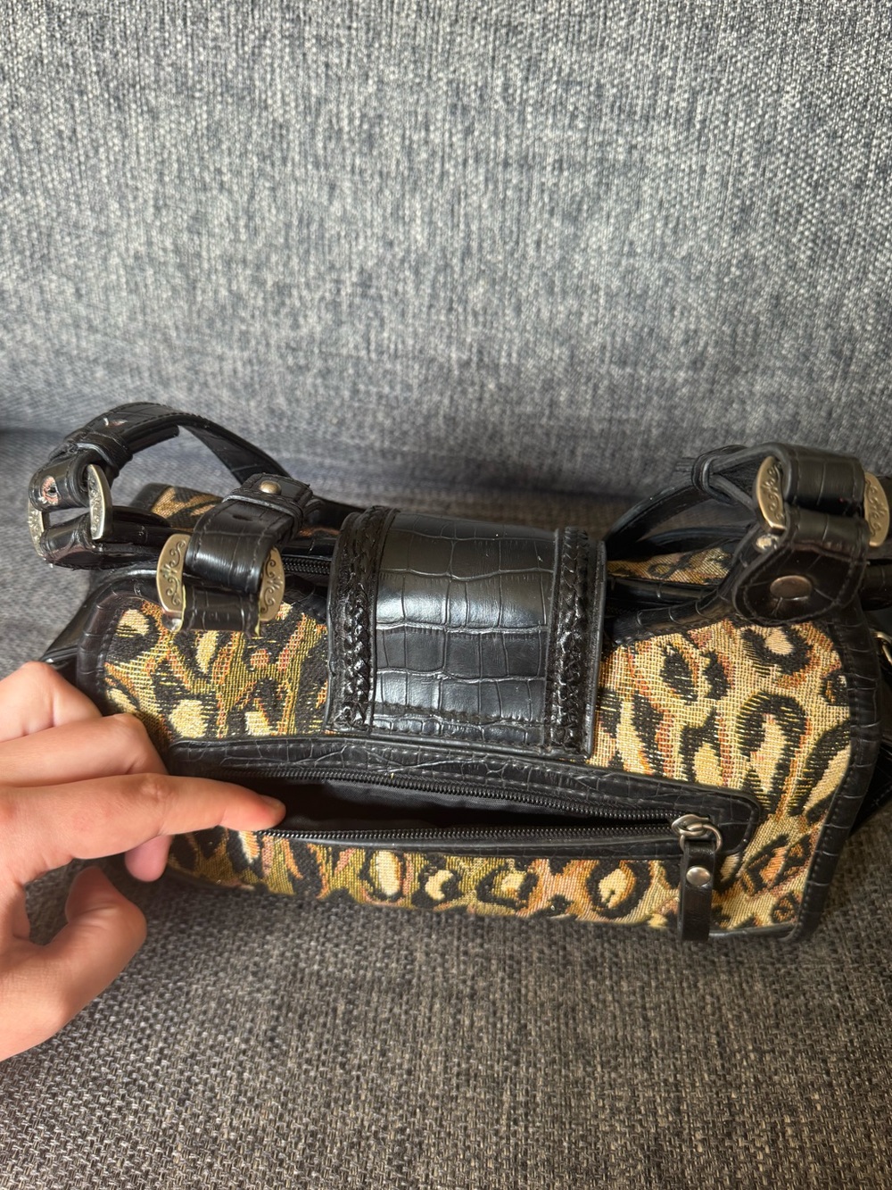 Y2K Bueno Leopard Print Shoulder Bag with Black Leather Trim & Butterfly Detail - Picture 5 of 15